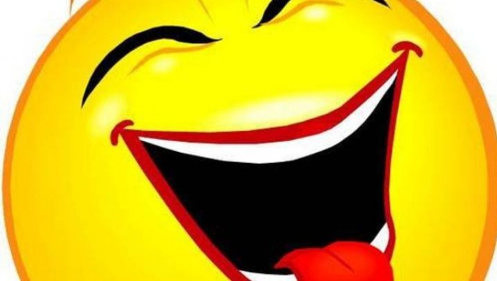 BANCUL ZILEI. Trei beţivi merg în patru labe pe calea ferată