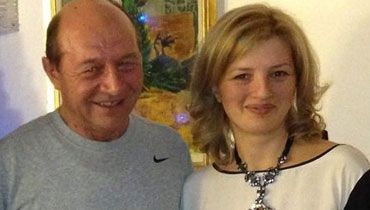 IOANA BĂSESCU e GENEROASĂ. Fiica preşedintelui ştie cum să-şi facă SALARIAŢII FERICIŢI