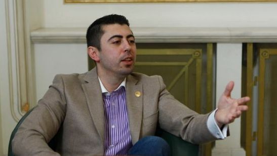 Vlad Cosma, deputatul PSD urmărit pentru fapte de corupţie, pus sub control judiciar