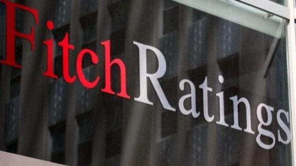 Fitch a scăzut ratingul Ucrainei pentru datoriile în monedă străină, aflat deja în categoria "junk"