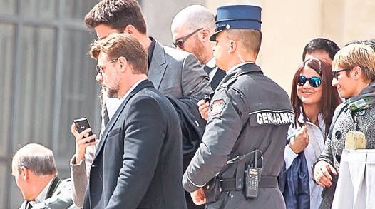 Russell Crowe, dat afară de la Vatican cu poliţia! Actorul a trăit o UMILINȚĂ URIAȘĂ