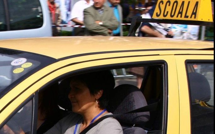 TOPUL judeţelor în care românii PICĂ la examenul auto