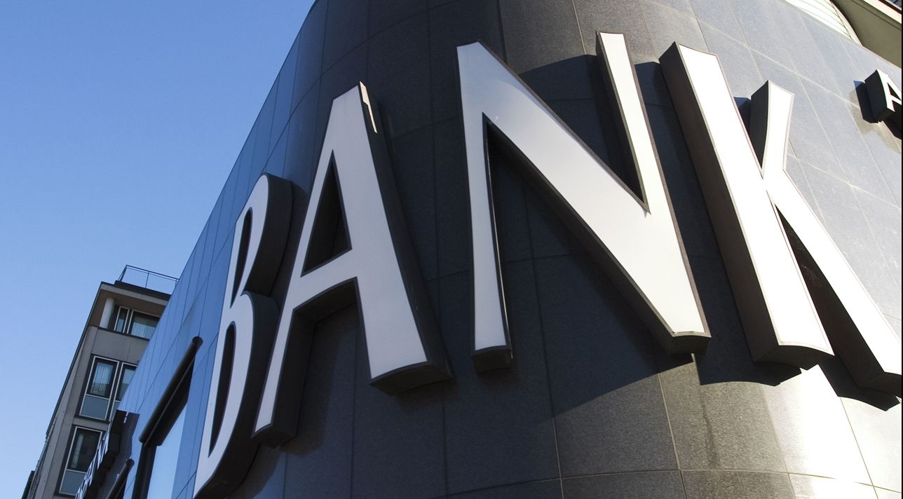 Băncile europene trebuie să pună deoparte încă 50 miliarde de dolari pentru cheltuieli juridice