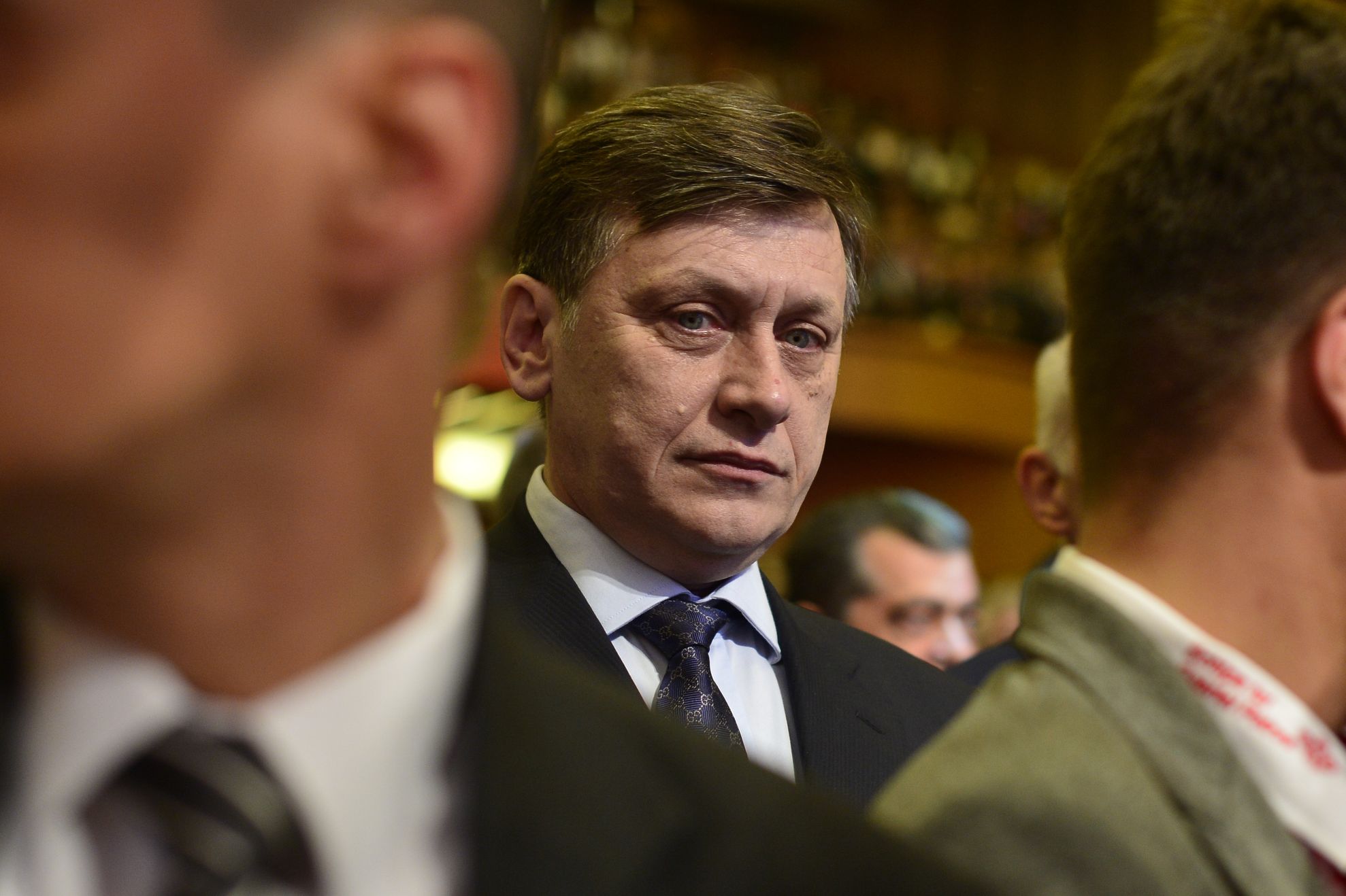 Boc, despre demisia lui Antonescu: Nu funcţionează pe post de spălătoria Nufărul, să uiţi ce a făcut