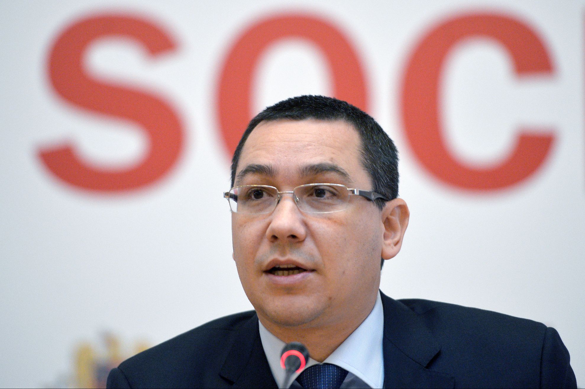 Ponta: Băsescu DEZINFORMEAZĂ! Energia se va scumpi cu 50%
