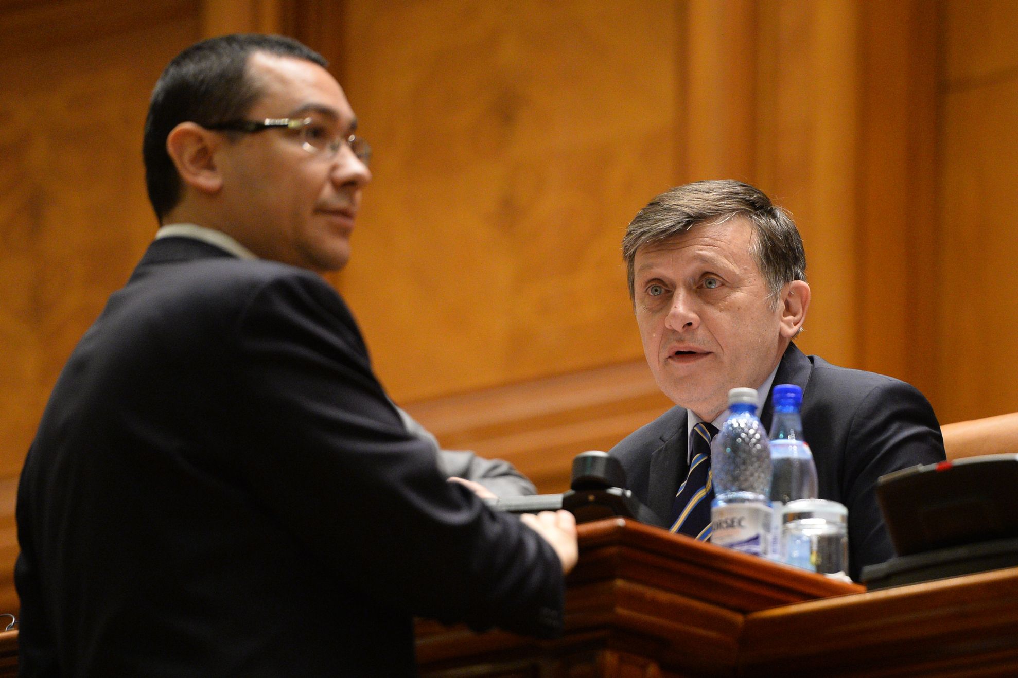 PONTA: ANTONESCU S-A SINUCIS POLITIC!