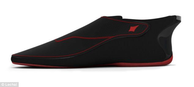 PANTOFII cu GPS, care îţi spun pe unde să mergi. Cum FUNCŢIONEAZĂ