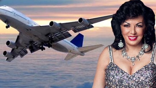 Carmen Harra a făcut infarct într-un avion spre Los Angeles