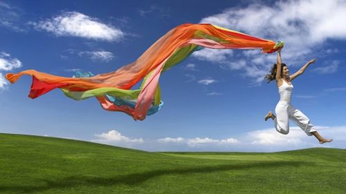 ZIUA INTERNAŢIONALĂ a FERICIRII, sărbătorită pe 20 martie.Cântecul "HAPPY", difuzat non-stop 13 zile