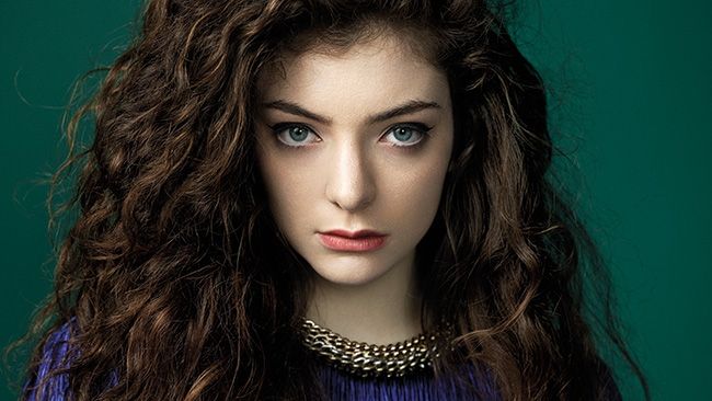 RECORD. "Pure Heroine", albumul de debut al cântăreţei Lorde, a depăşit un milion de copii vândute