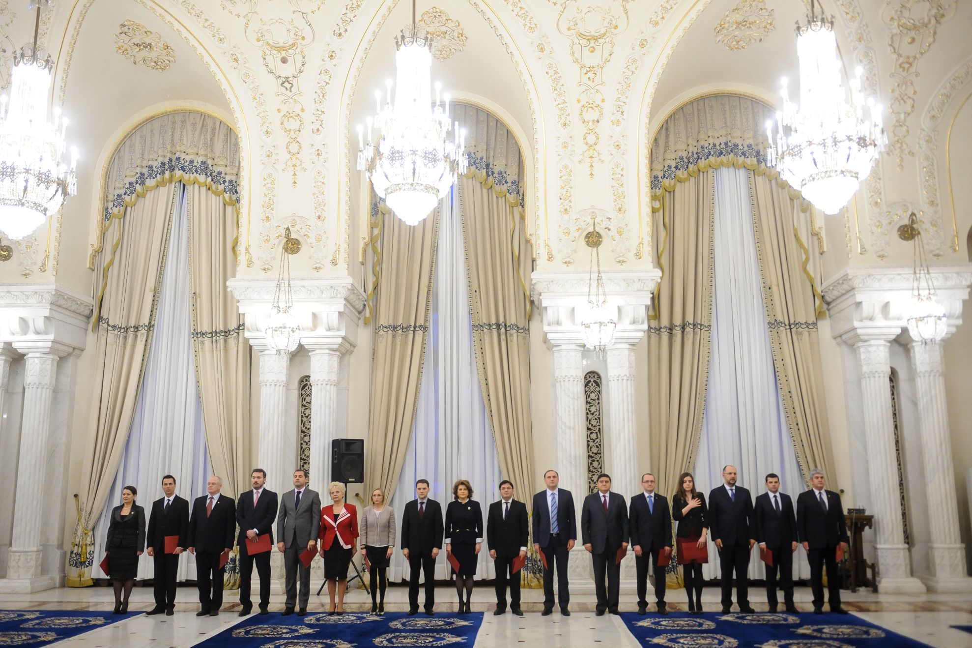 TRAIAN BĂSESCU: GUVERNUL ÎŞI VA ASUMA RĂSPUNDEREA. Ponta confirmă înţelegerea