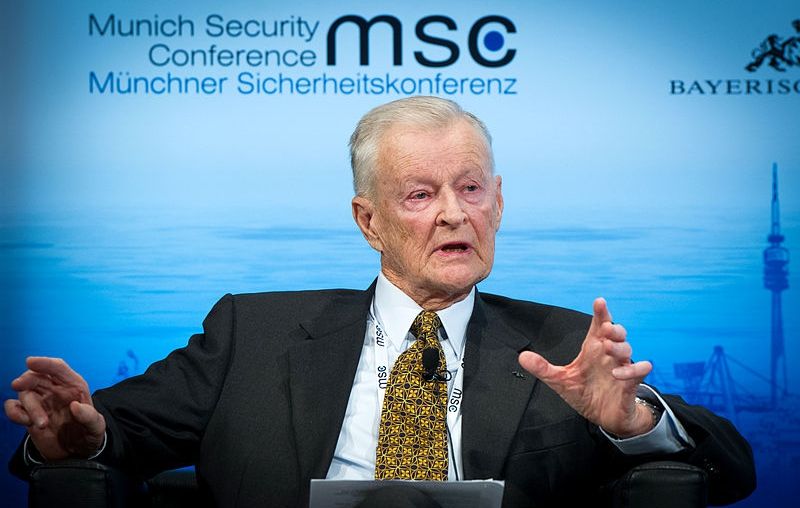 Zbigniew Brzezinski: Dacă Ucraina e zdrobită, libertatea şi securitatea României sunt ameninţate