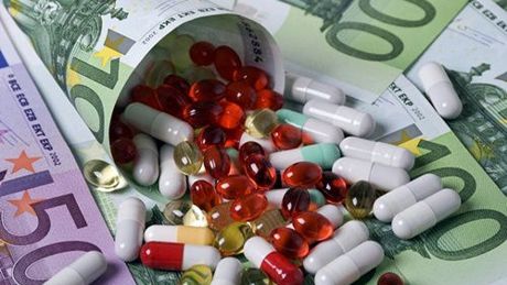 Dezvăluiri şocante făcute de un chimist: "Medicamentele sunt fabricate pentru a reduce populaţia"