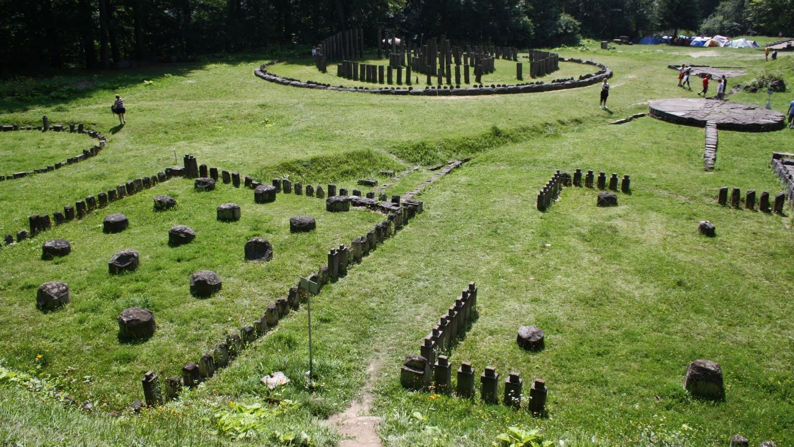 SARMISEGETUZA REGIA s-a redeschis pentru vizitatori