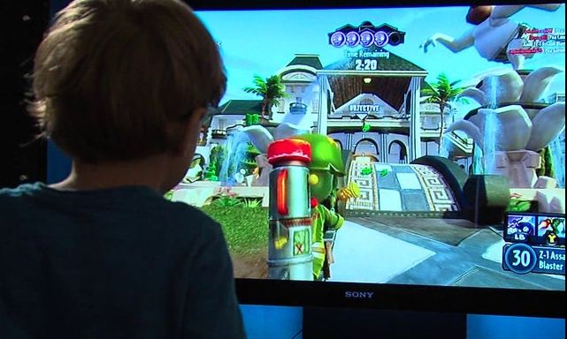 Un puşti de 5 ani i-a FĂCUT DE RÂS pe experţii de la Microsoft. Le-a SPART sistemul de securitate