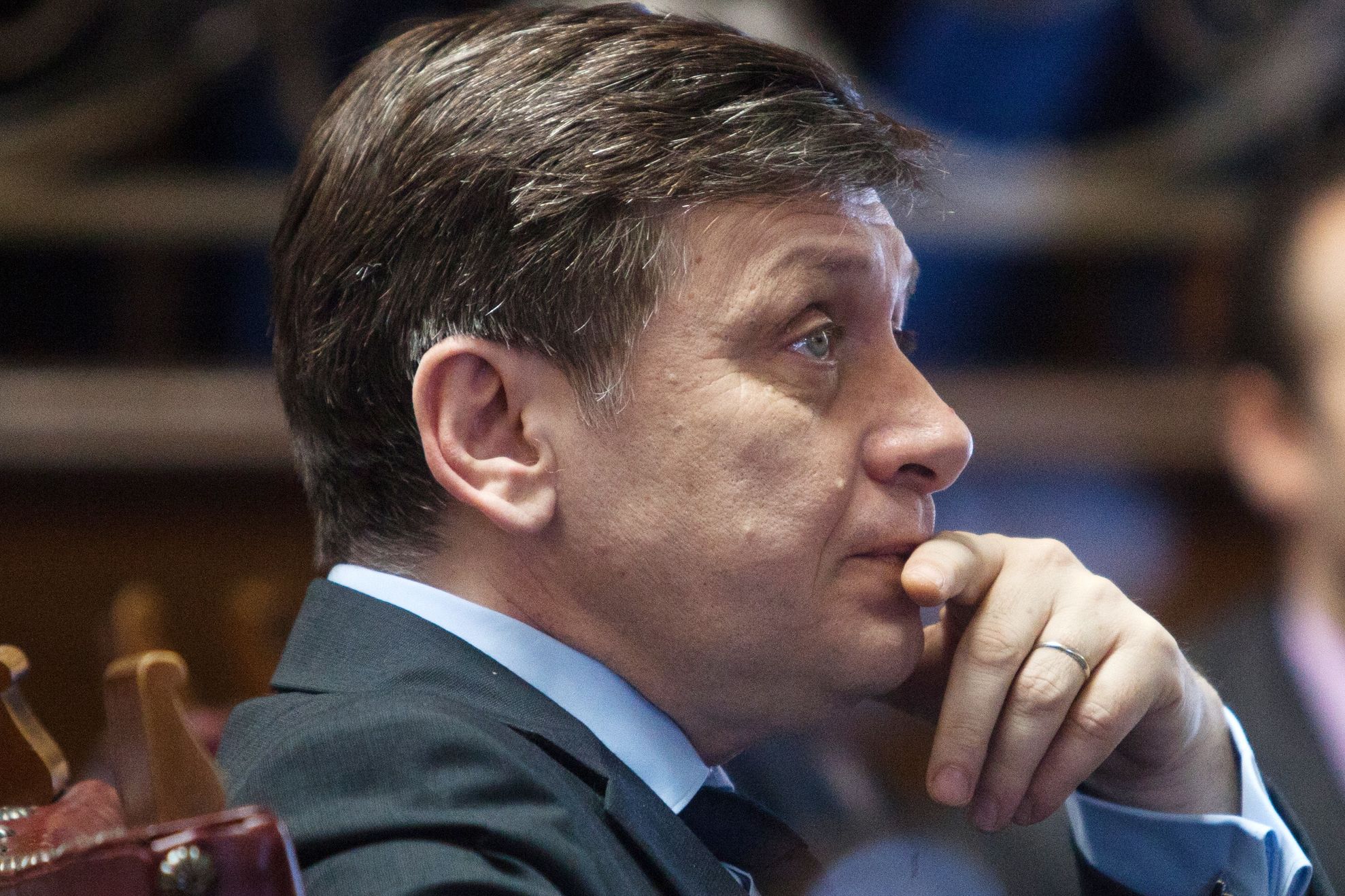 Ponta, atac la Antonescu: Să se gândească ce se întampla dacă soţia lui era ameninţată!