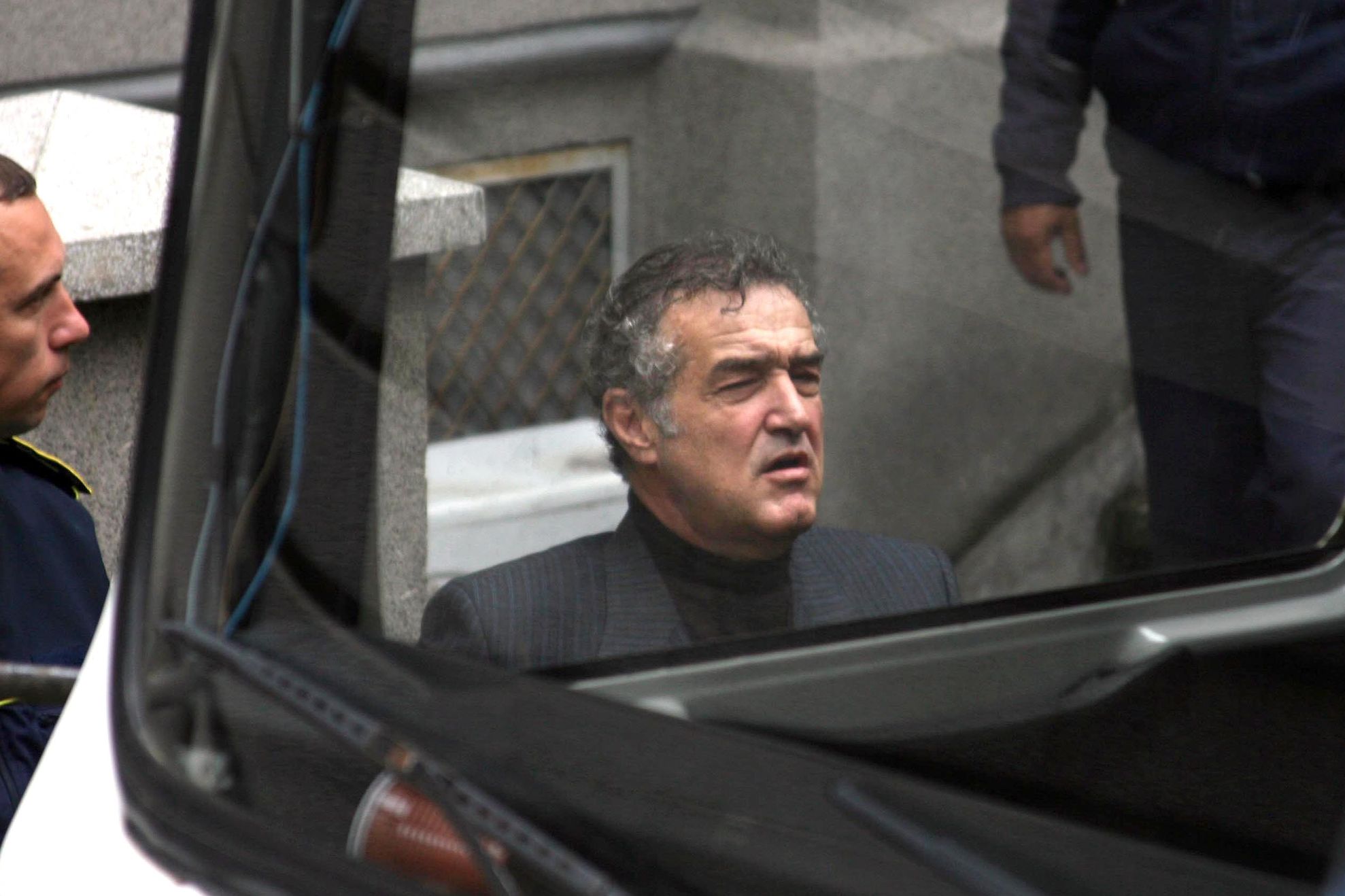 VESTE INCREDIBILĂ! GIGI BECALI se întoarce ACASĂ!