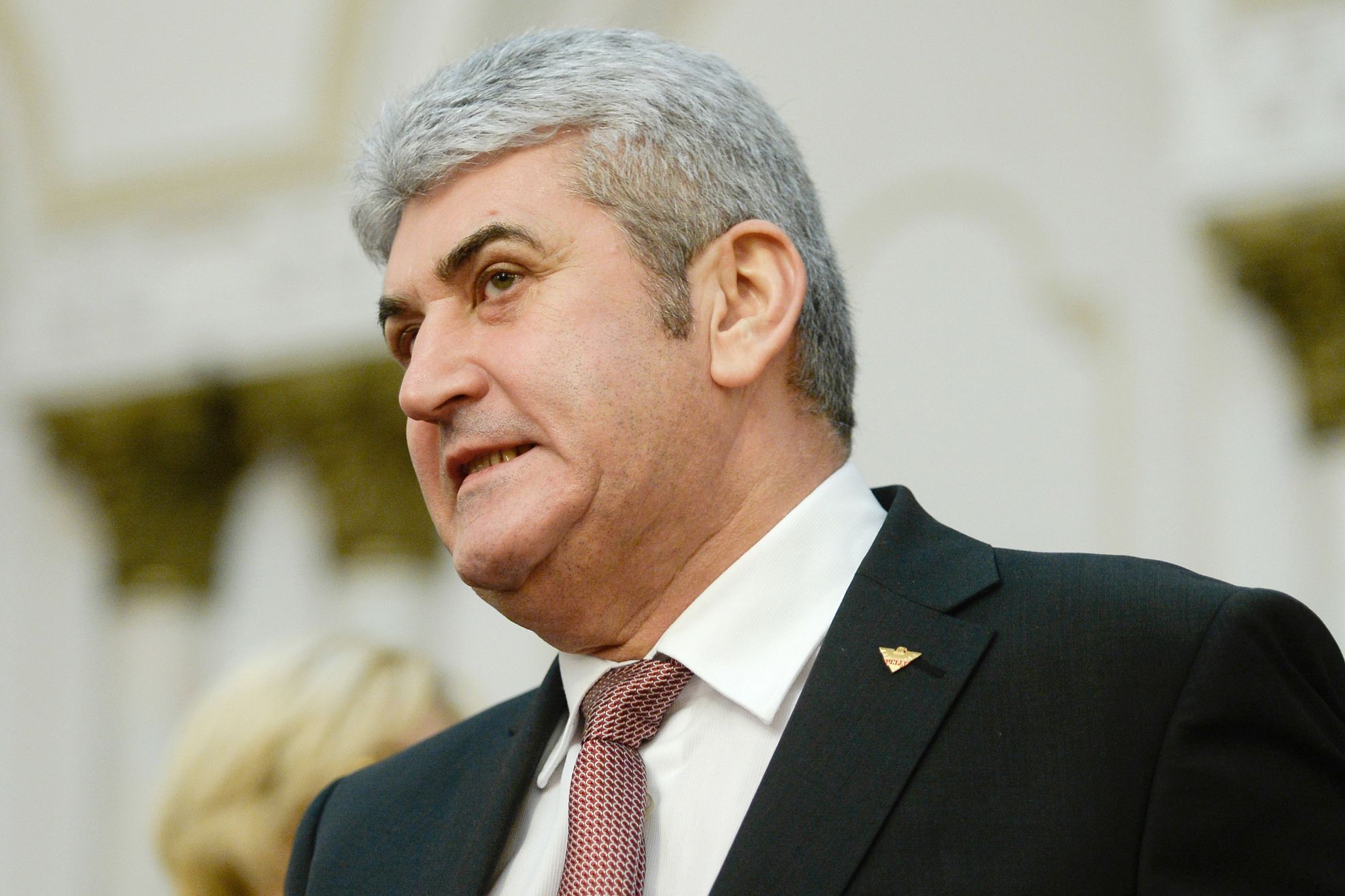 SURSE: Gabriel Oprea nu a semnat plângerea penală împotriva lui Băsescu
