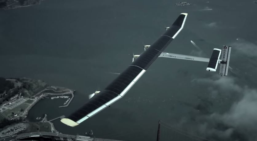 Avionul care folosește doar energie solară