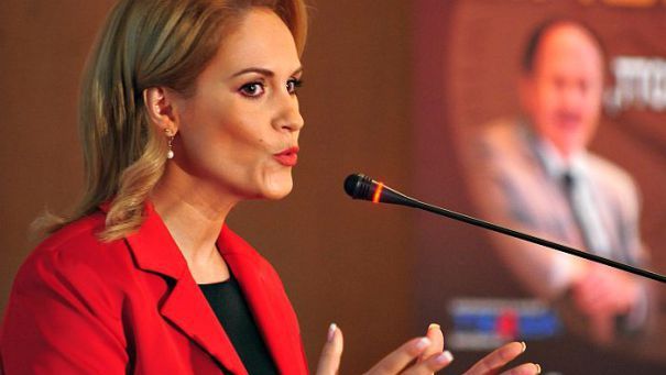 Firea: Aştept reacţiile instituţiilor faţă de actul de intimidare din partea preşedintelui Băsescu