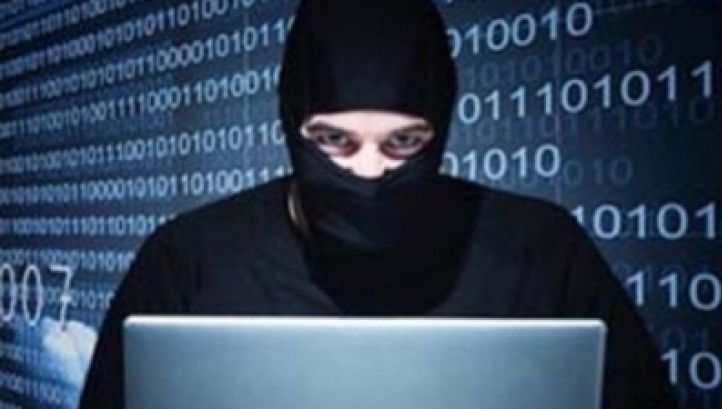 Bărbatul acuzat că a spart site-ul Preşedinţiei, REŢINUT