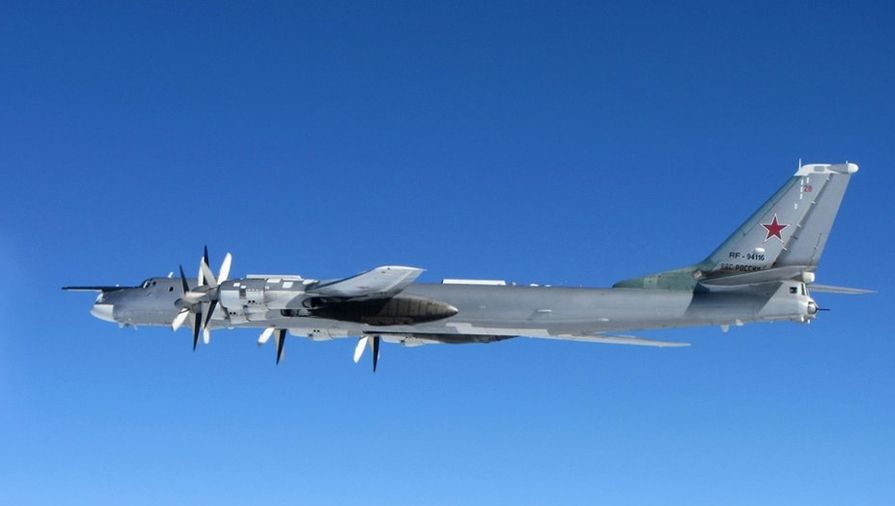 Un bombardier rusesc, interceptat de avioanele americane în Pacific