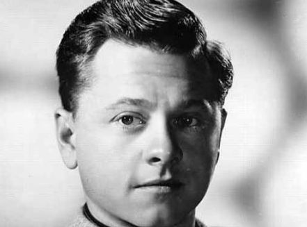 Încă un ACTOR LEGENDAR A MURIT