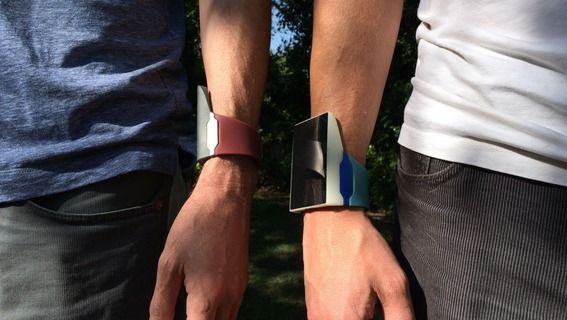 Cum arată Rufus Cuff, brățara cu funcții de smartwatch