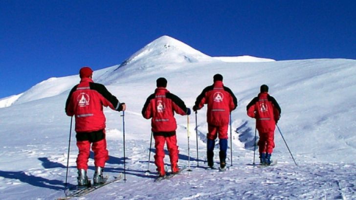 Risc de AVALANŞĂ. Zăpada, peste un metru