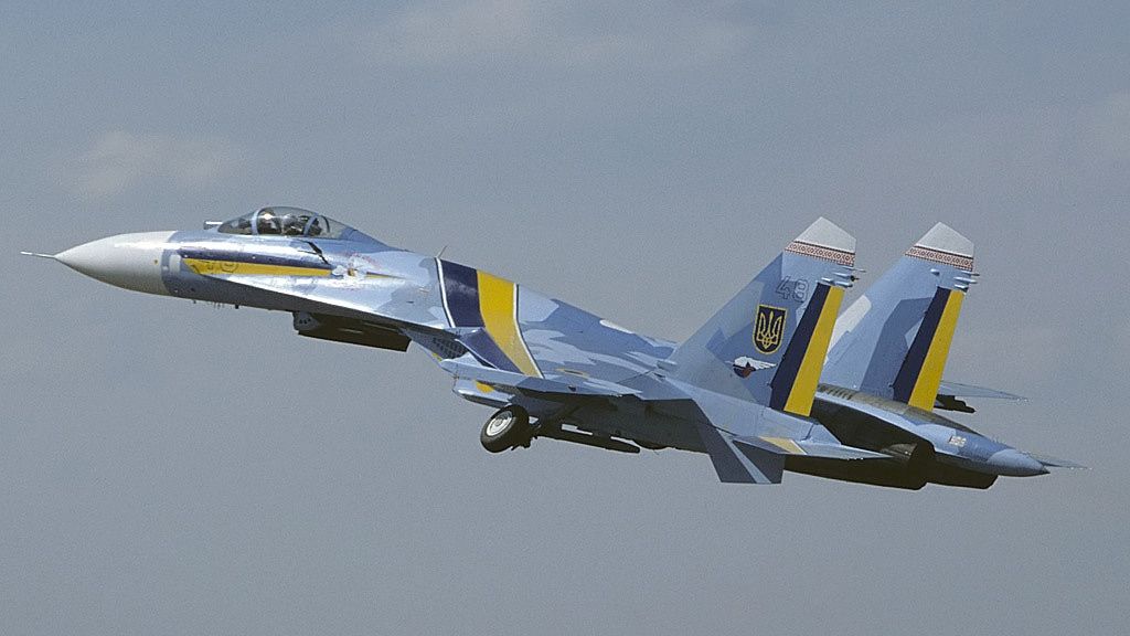 AVION MILITAR UCRAINEAN, atins de PROIECTILE de ARTILERIE trase de separatiştii proruşi