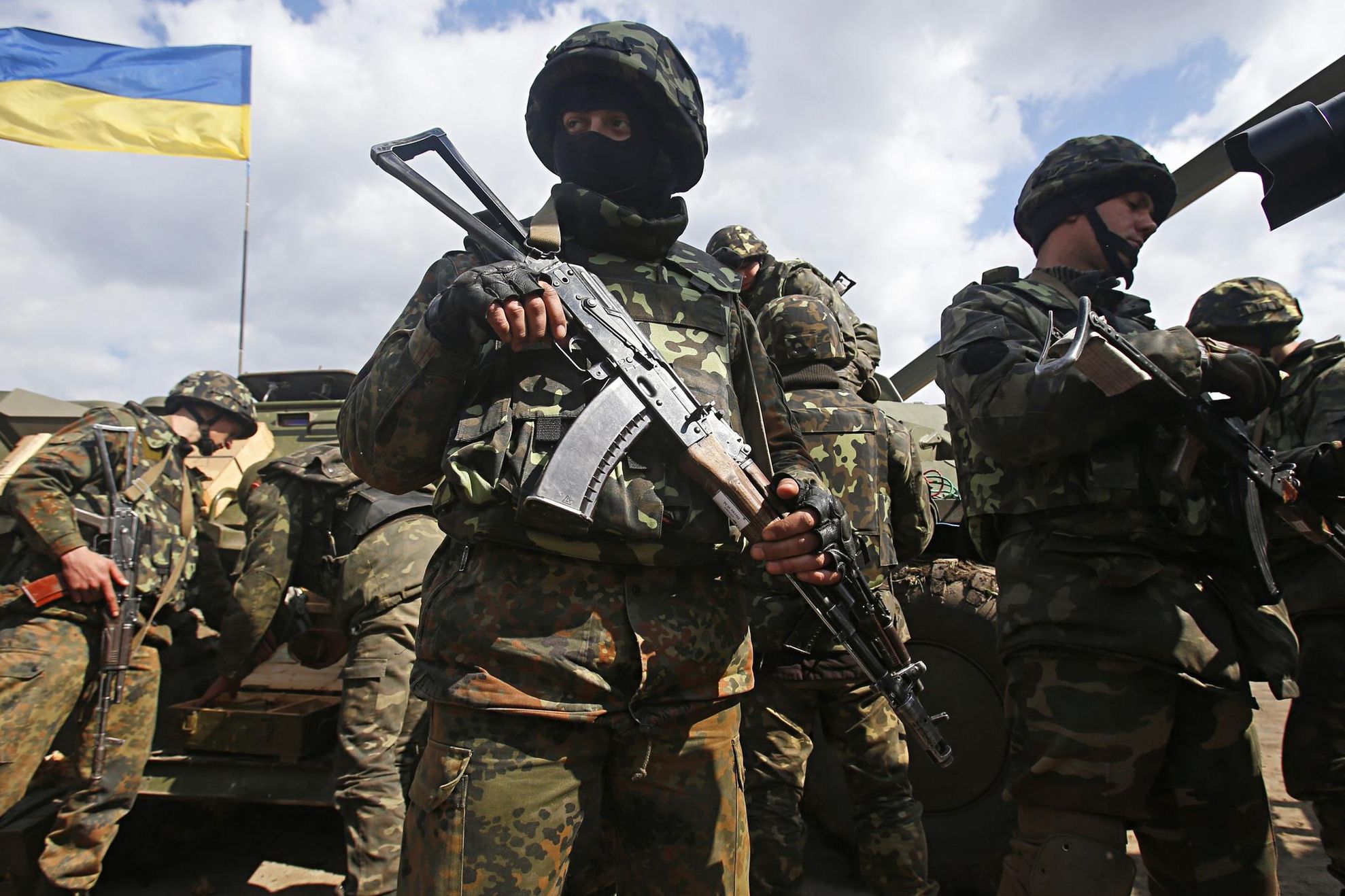 VICTORIE a KIEVULUI împotriva separatiştilor ruşi, în oraşul Mariupol