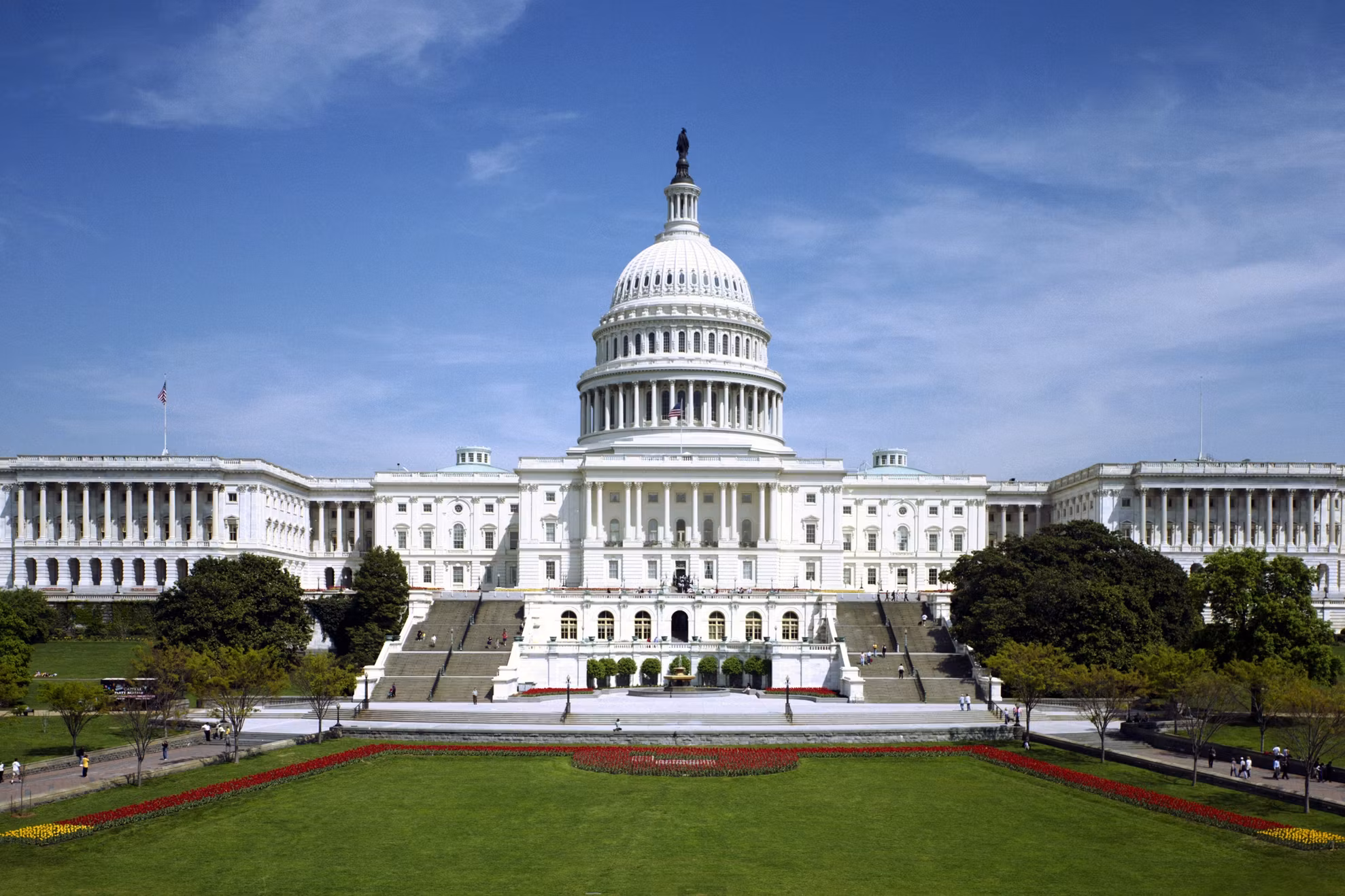 Washingtonul salută eliberarea celor doi americani deţinuţi în Coreea de Nord