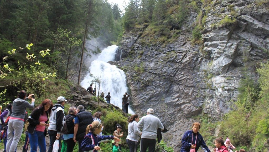 "Niagara Transilvaniei", cascada din Apuseni care atrage mii de turiști din toată Europa