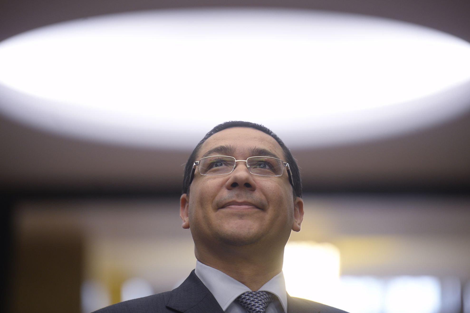 CRISTOIU: Nu oricine poate trăda! Ponta a vrut să-şi rescrie trecutul, în interesul prezentului