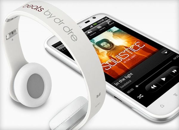 AFACEREA ANULUI pentru APPLE. Vrea să preia BEATS pentru 3,2 miliarde de dolari