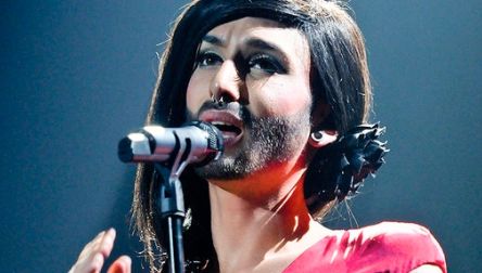 Știre bombă! Femeia cu barbă nu a murit...Care este adevărul