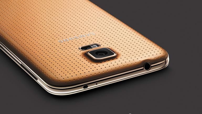 Samsung contraataca! Telefonul cu care vrea sa anihileze lansarea iPhone 6
