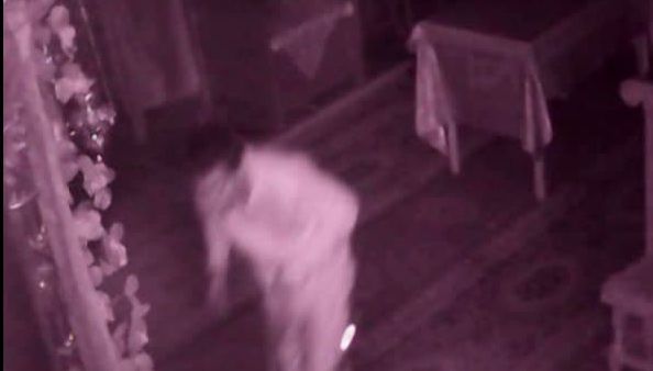 Un tânăr a fost prins în timp ce fura din cutia milei 