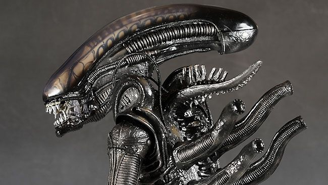 Creatorul monştrilor din seria "Alien", artisul suprarealist H.R. Giger, a murit