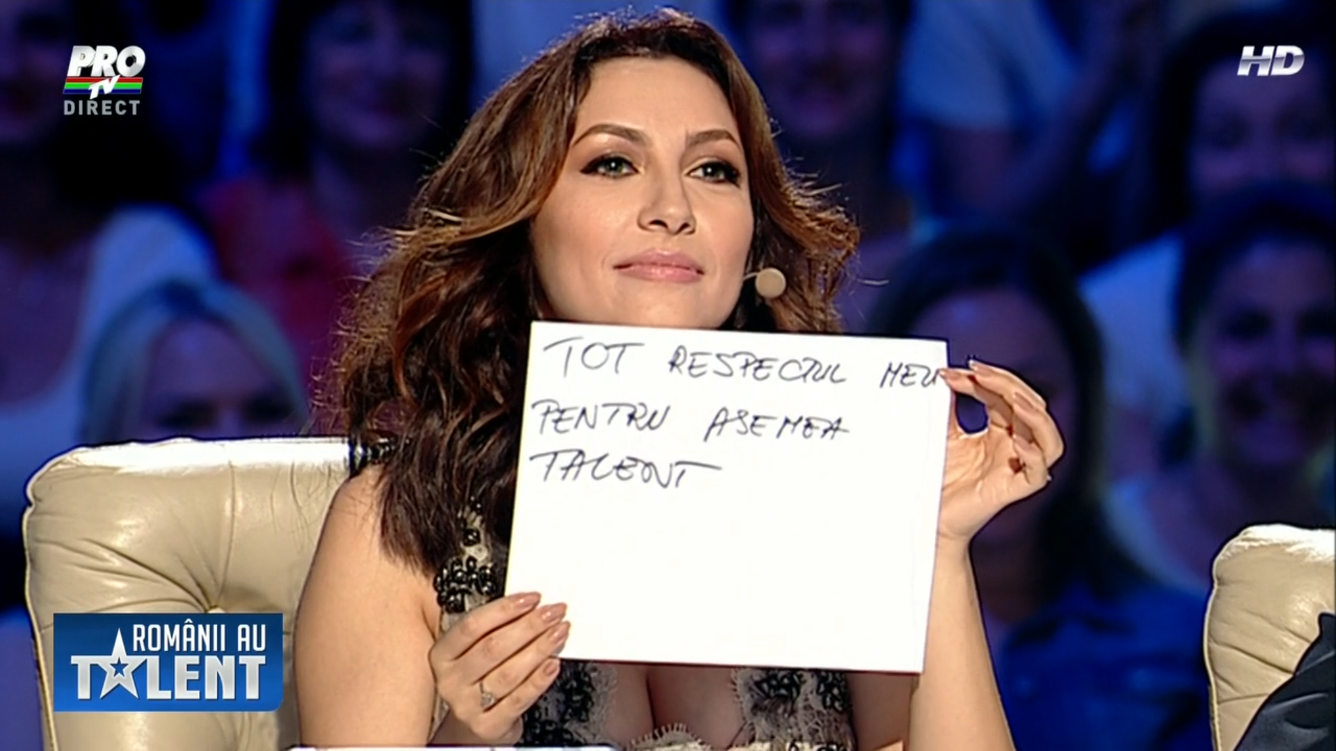ROMÂNII AU TALENT. Moment JENANT, în DIRECT - Andra, TAXATĂ de FANI: "Nu ştii să scrii"