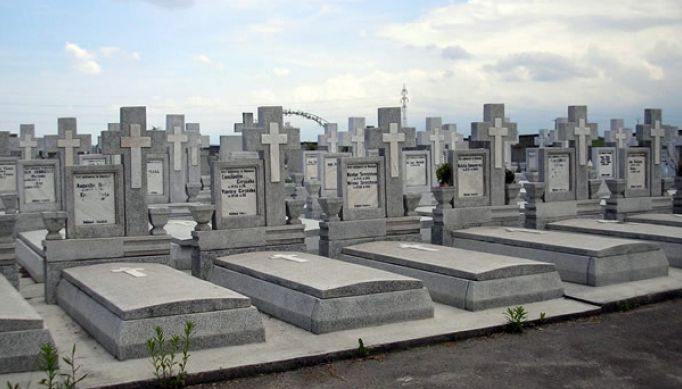MORMINTE INUNDATE în Cimitirul Municipal Sibiu