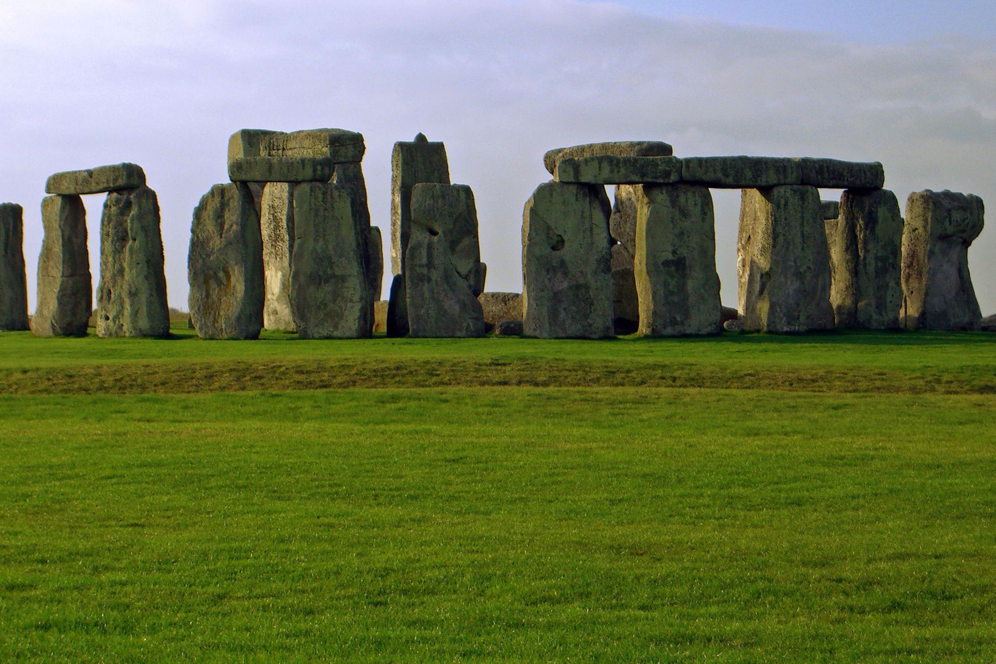 De ce a fost construit Stonehenge exact în ACEST LOC. Misterul a fost ELUCIDAT