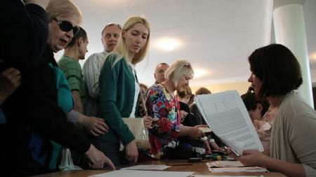 Ucraina: Alegeri prezidențiale sub înaltă supraveghere, Moscova și separatiștii în ambuscadă 