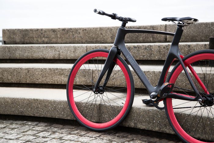 Vanhawks Valour. Cum arată prima bicicleta inteligentă din lume