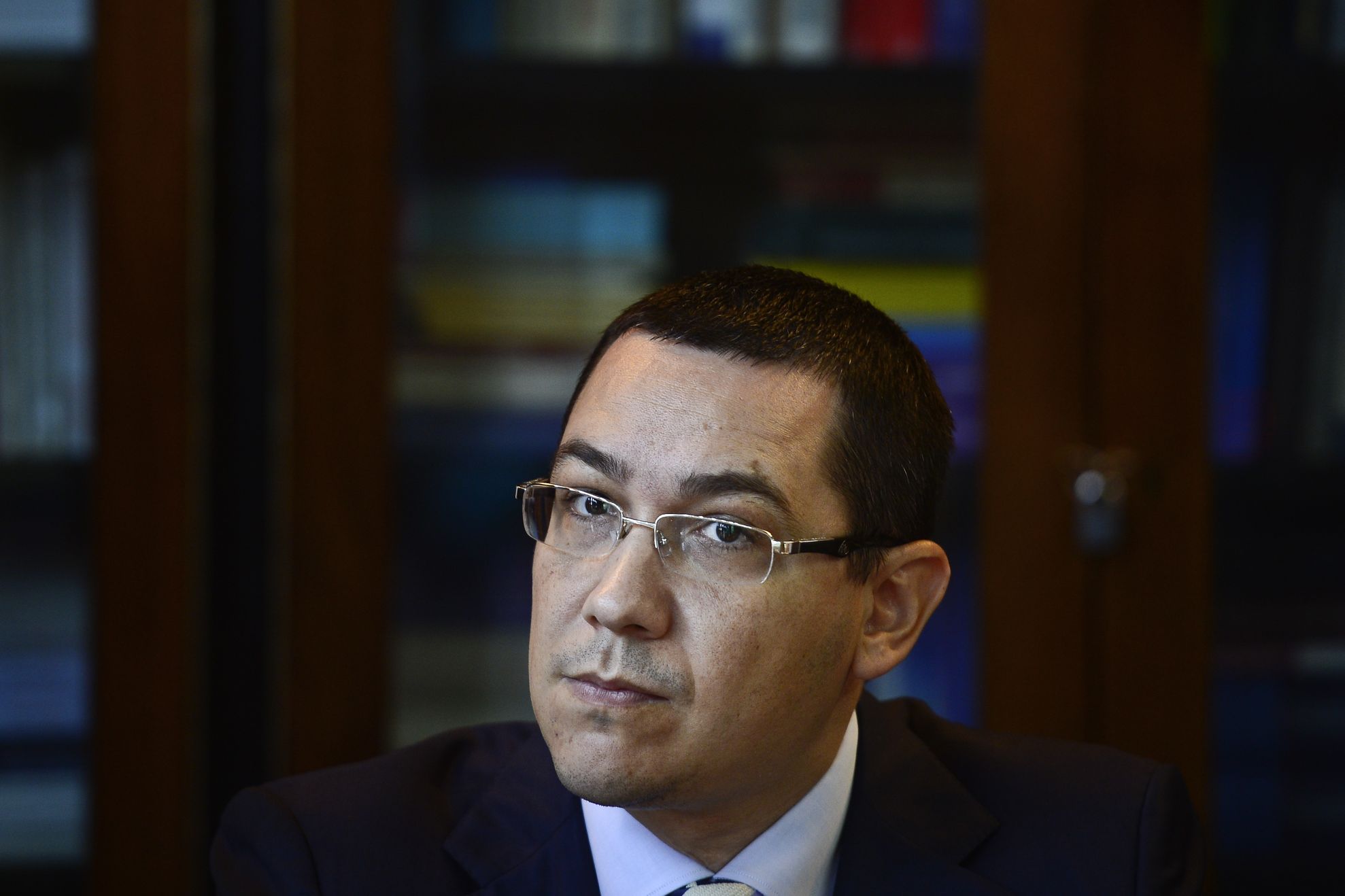 Preşedinte comisie parlamentară SIE: Băsescu şi Ponta ştiau de încurcăturile fratelui preşedintelui