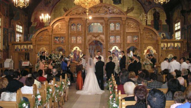 Biserica Ortodoxă Română vrea să interzică nunţile sâmbăta