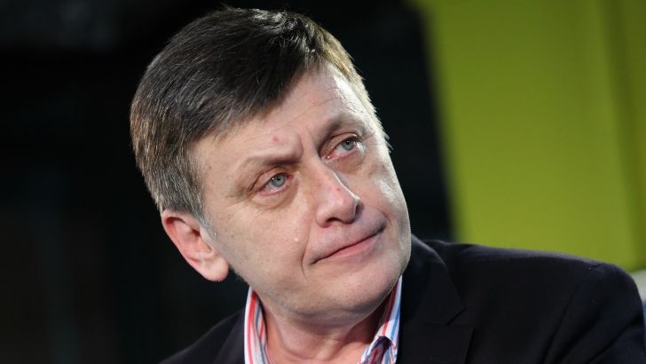 Antonescu: Au fost patru instituții majore ale României-Senatul, Camera Deputaților, monarhia și PNL