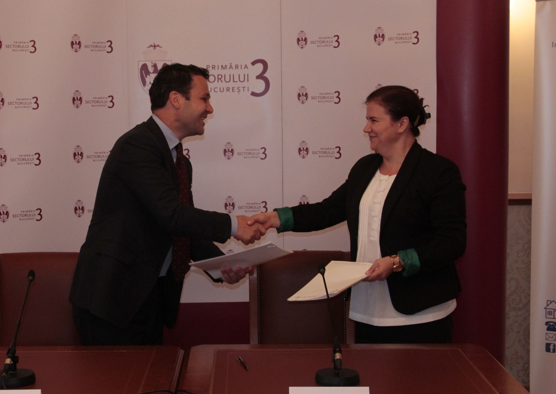 Studenţii SNSPA vor putea face practică în cadrul Primăriei Sectorului 3 
