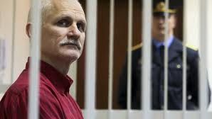 Disidentul belarus Ales Beliaţki a fost eliberat