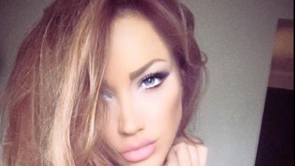 Bianca Drăguşanu, IMAGINEA cu care şi-a pus prietenii pe jar: "PĂSTREAZĂ-TE!". Cum s-a lăsat pozată